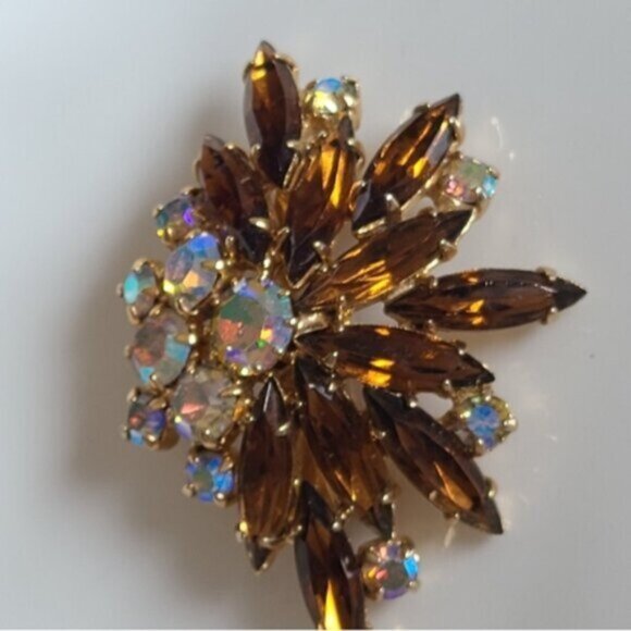 Vintage Aurora Borealis Amber Gold Tone Brown Crystal Cluster Brooch - Picture 4 of 8
